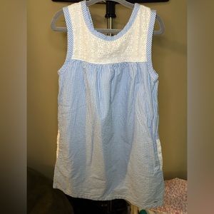 Vineyard vines dress